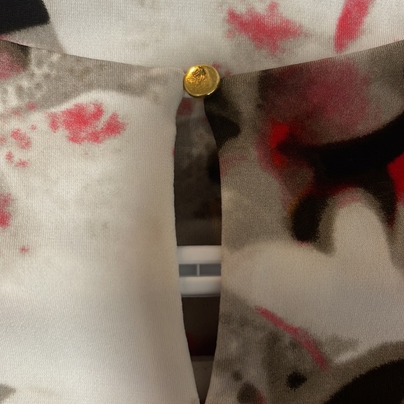 CALVIN KLEIN sleeveless floral top, sz med - Picture 6 of 7